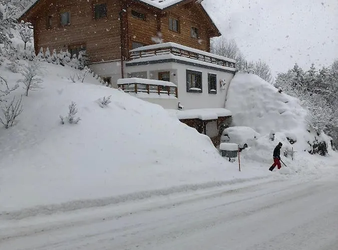 アパート Chalet Aigle *